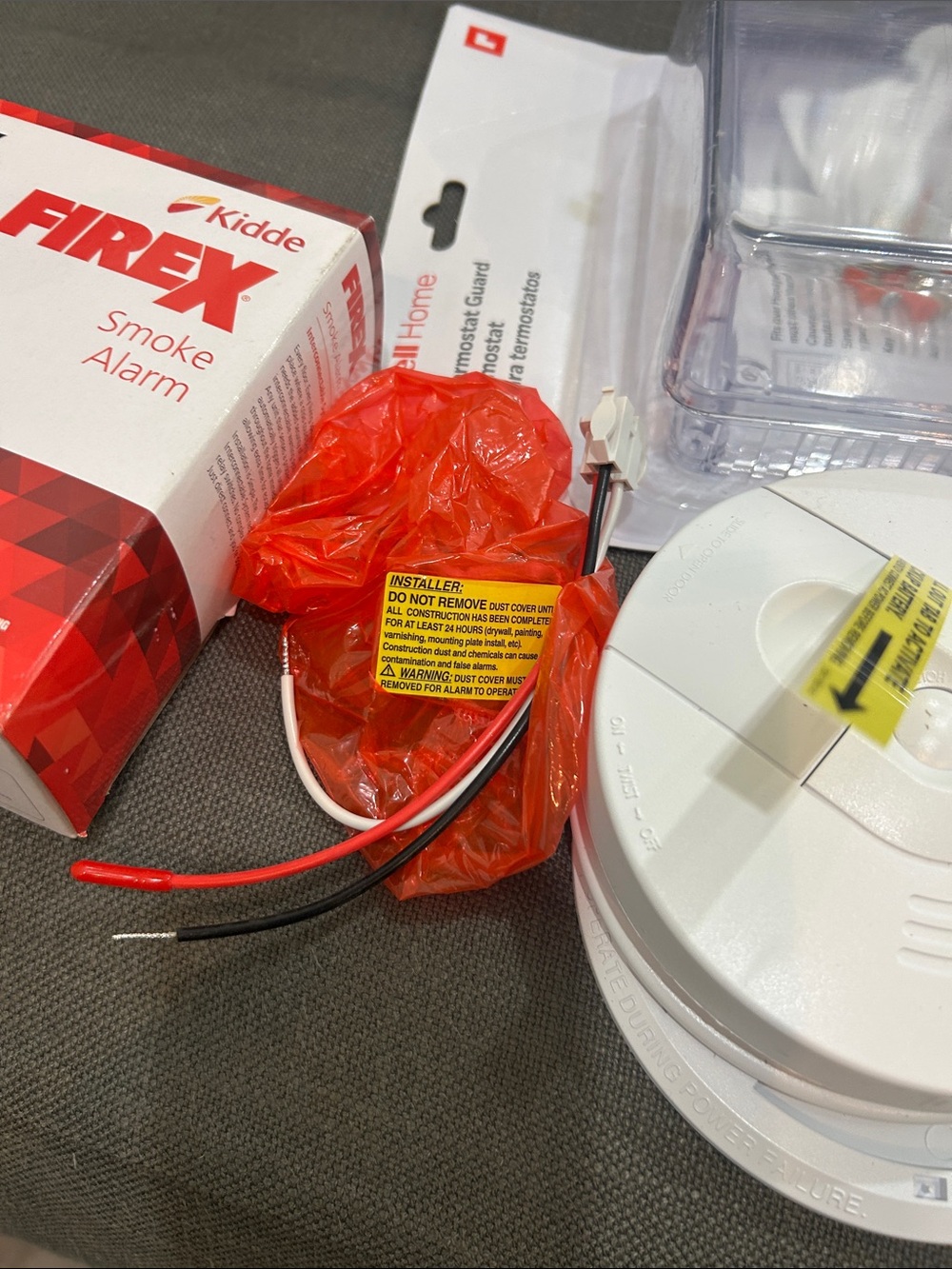 Kidde White Smoke & Carbon Monoxide Alarm - Dual Sensor, Battery Backup - Picture 4 of 7
